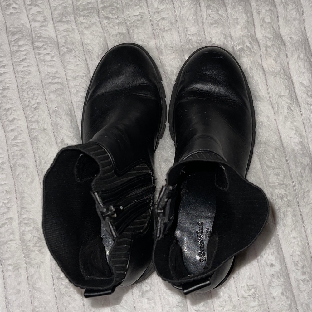 Universal Thread Black Boots | Size 9 - Picture 5 of 5